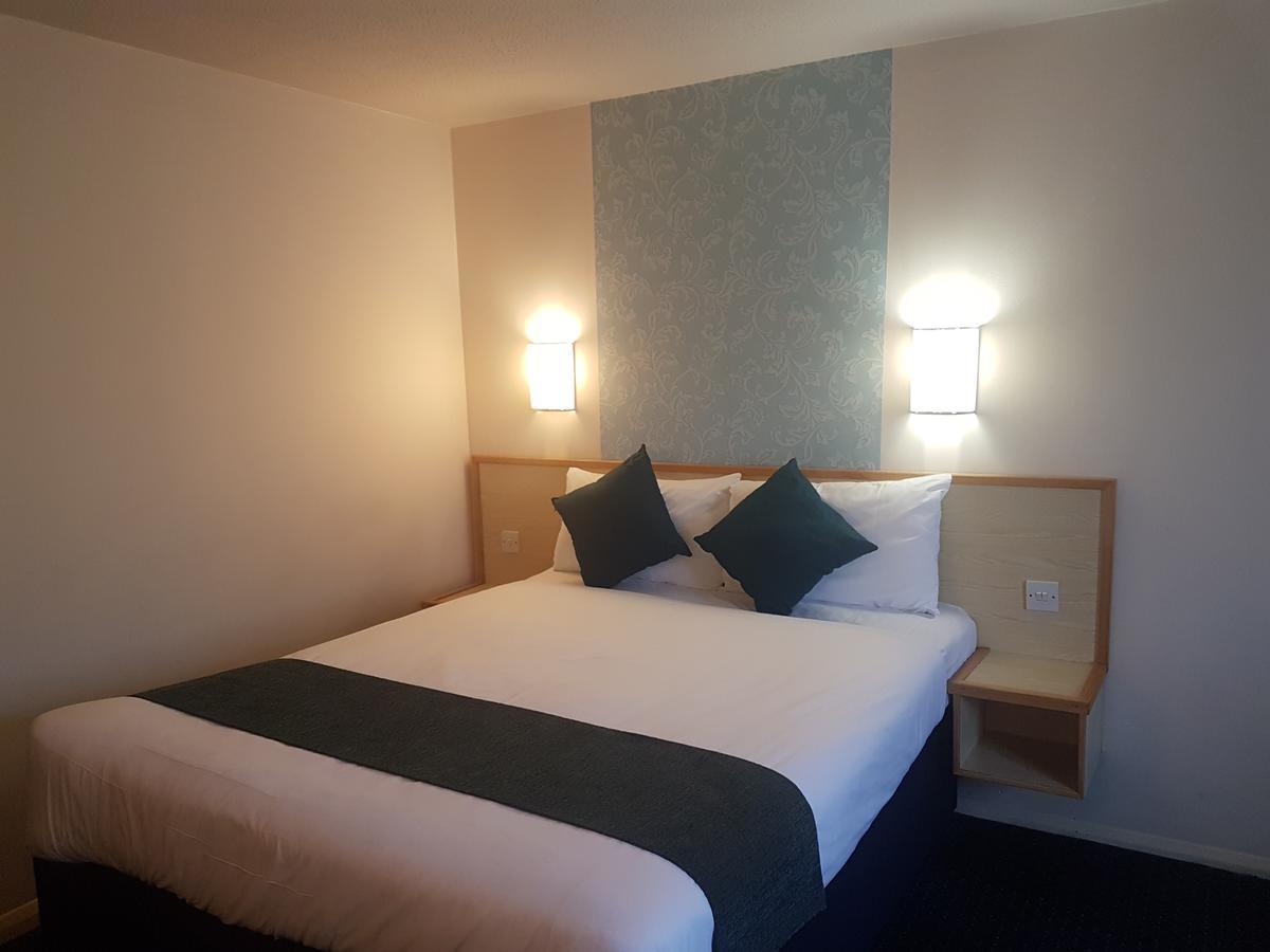 Hotel Days North Sutton Scotney